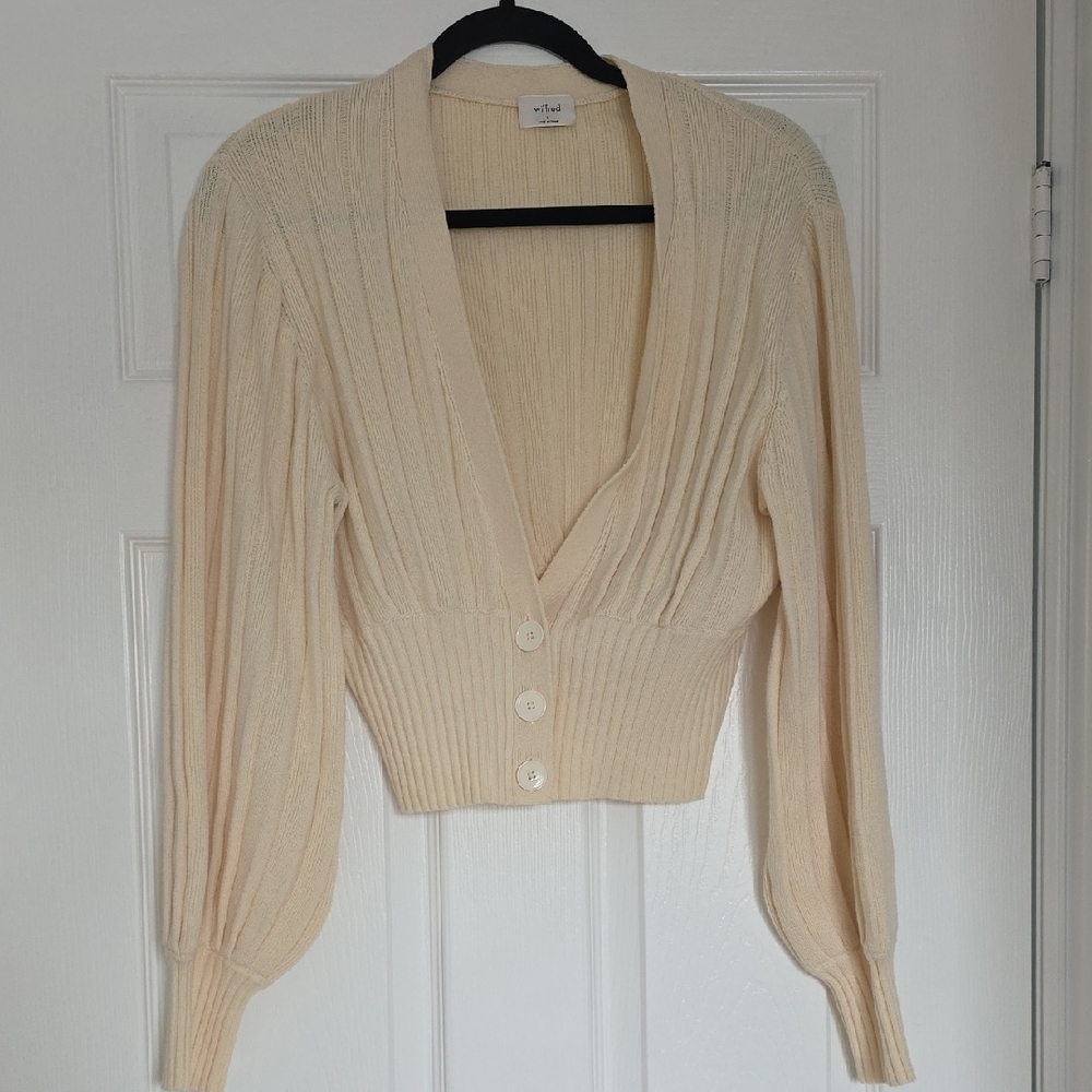 New plunge front wilfred cardigan - Picture 2 of 6
